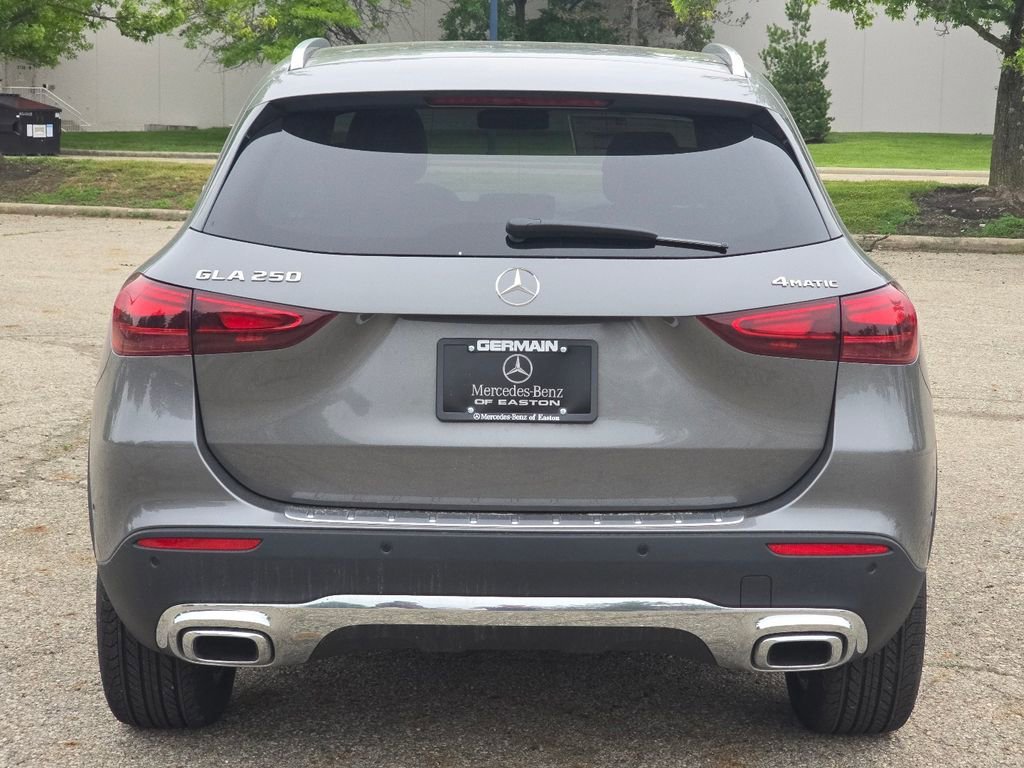 New 2026 Mountain Grey Metallic Mercedes-Benz GLA 250 image 51