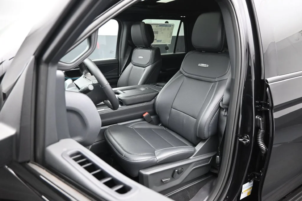 New 2027 Black Ford Platinum image 8