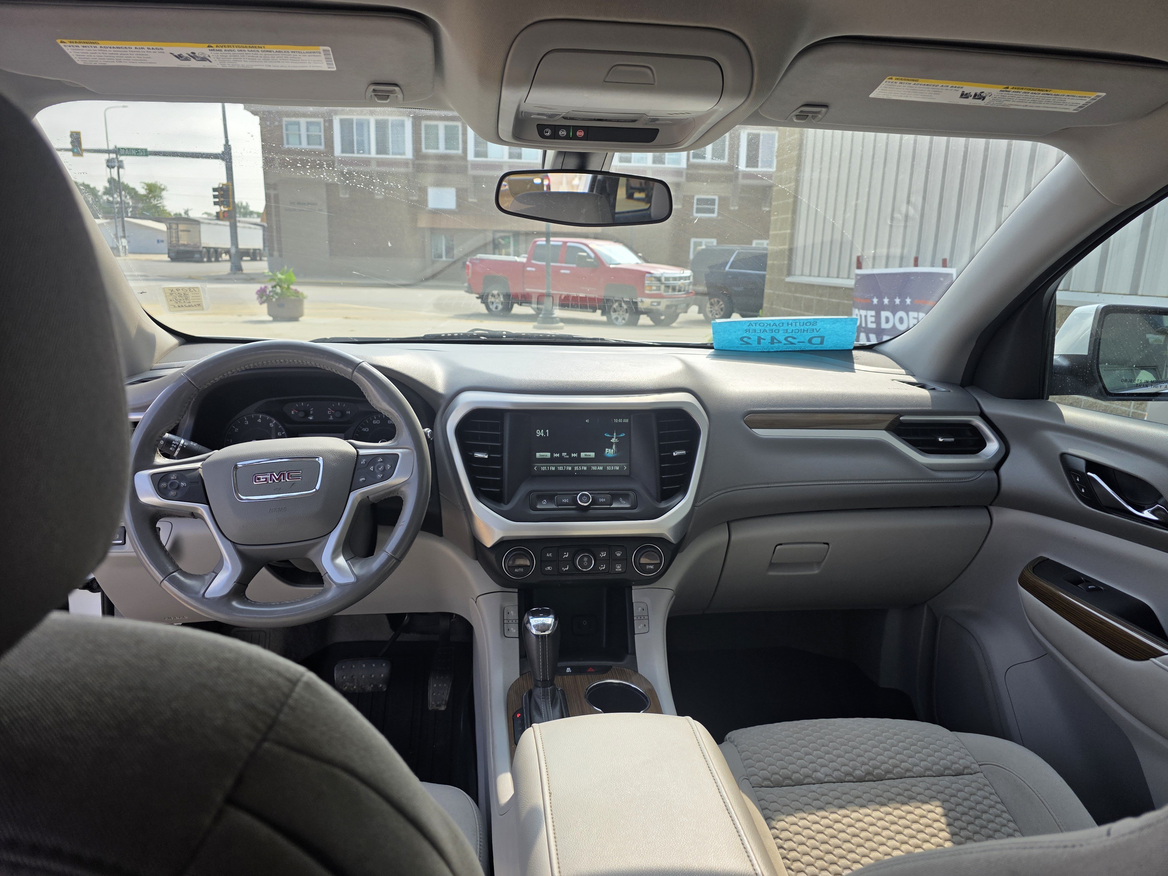 Used 2019 Summit White GMC SLE image 8