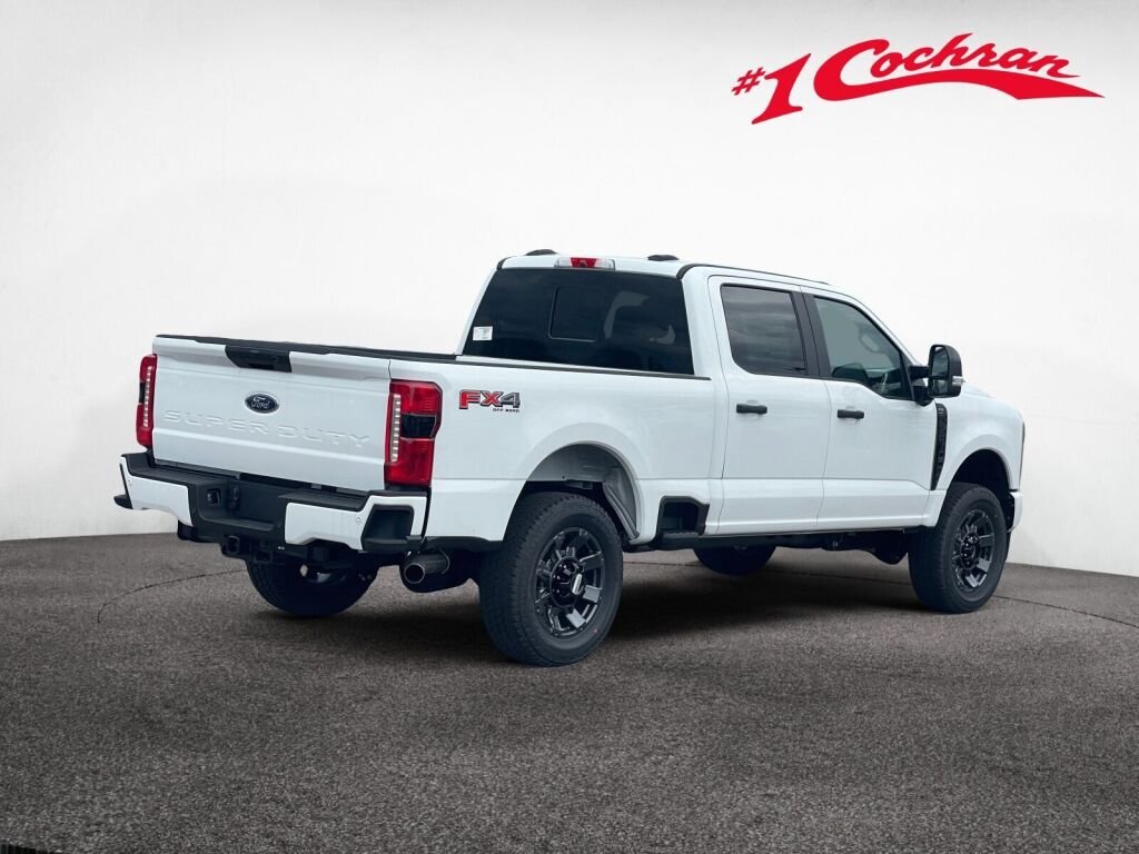 New 2026 Oxford White Ford XL image 5