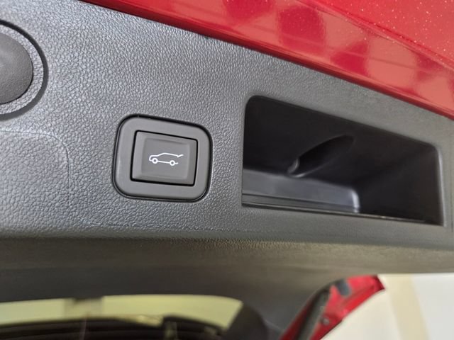 2027 Chevrolet Equinox LT - Photo 16