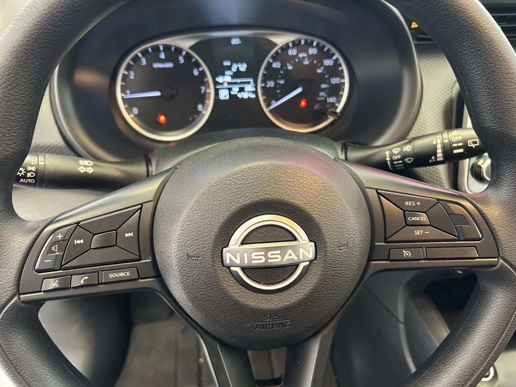 Used 2025 Blue Nissan S image 18