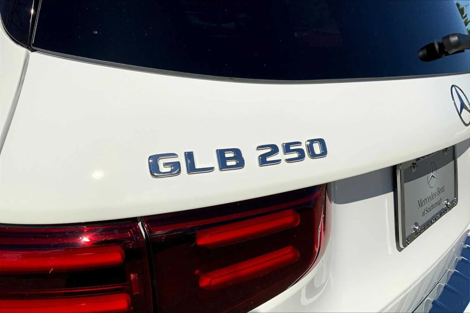 Certified Used 2026 Polar White Mercedes-Benz GLB 250 image 19