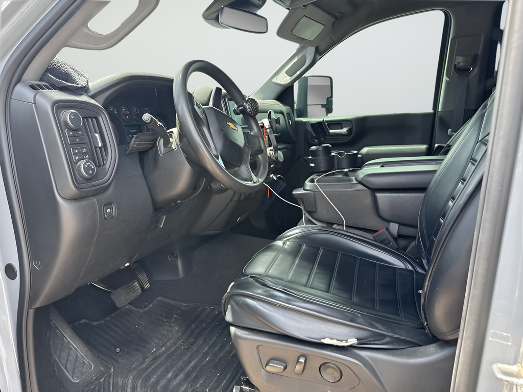 Used 2024 Gray Chevrolet Custom image 7