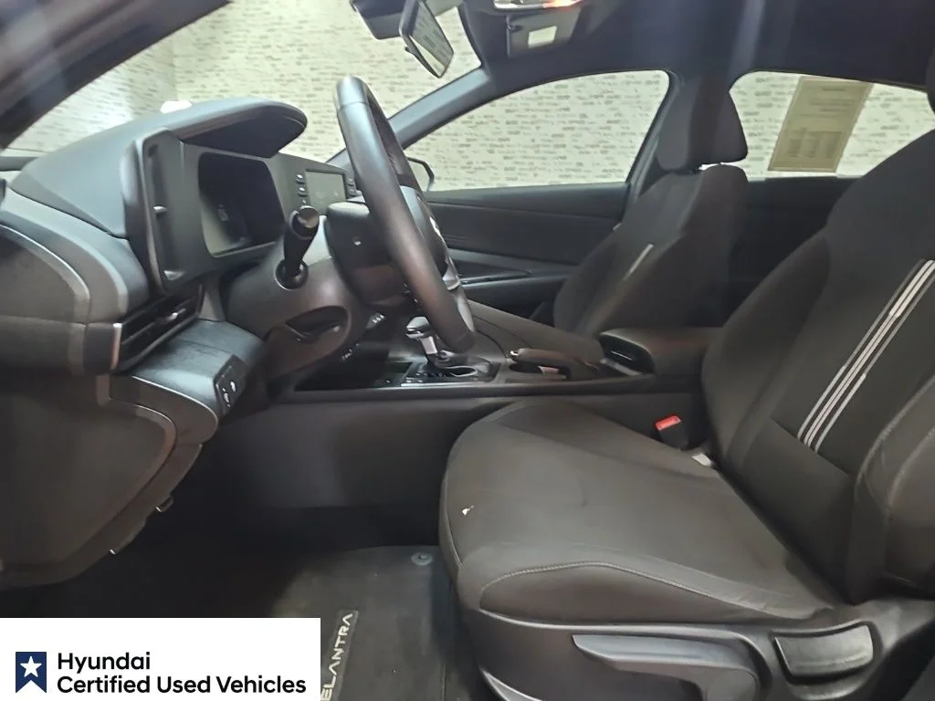Certified Used 2025 Amazon Gray Hyundai SEL Sport image 25