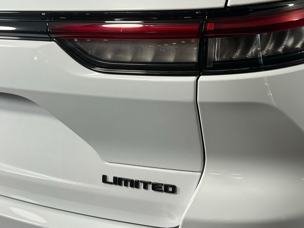 2023 Jeep Grand Cherokee Limited - Photo 13