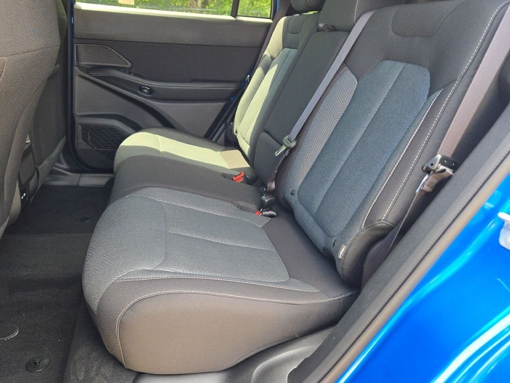 New 2026 Hydro Blue Pearl-Coat Exterior Paint Jeep Laredo image 17