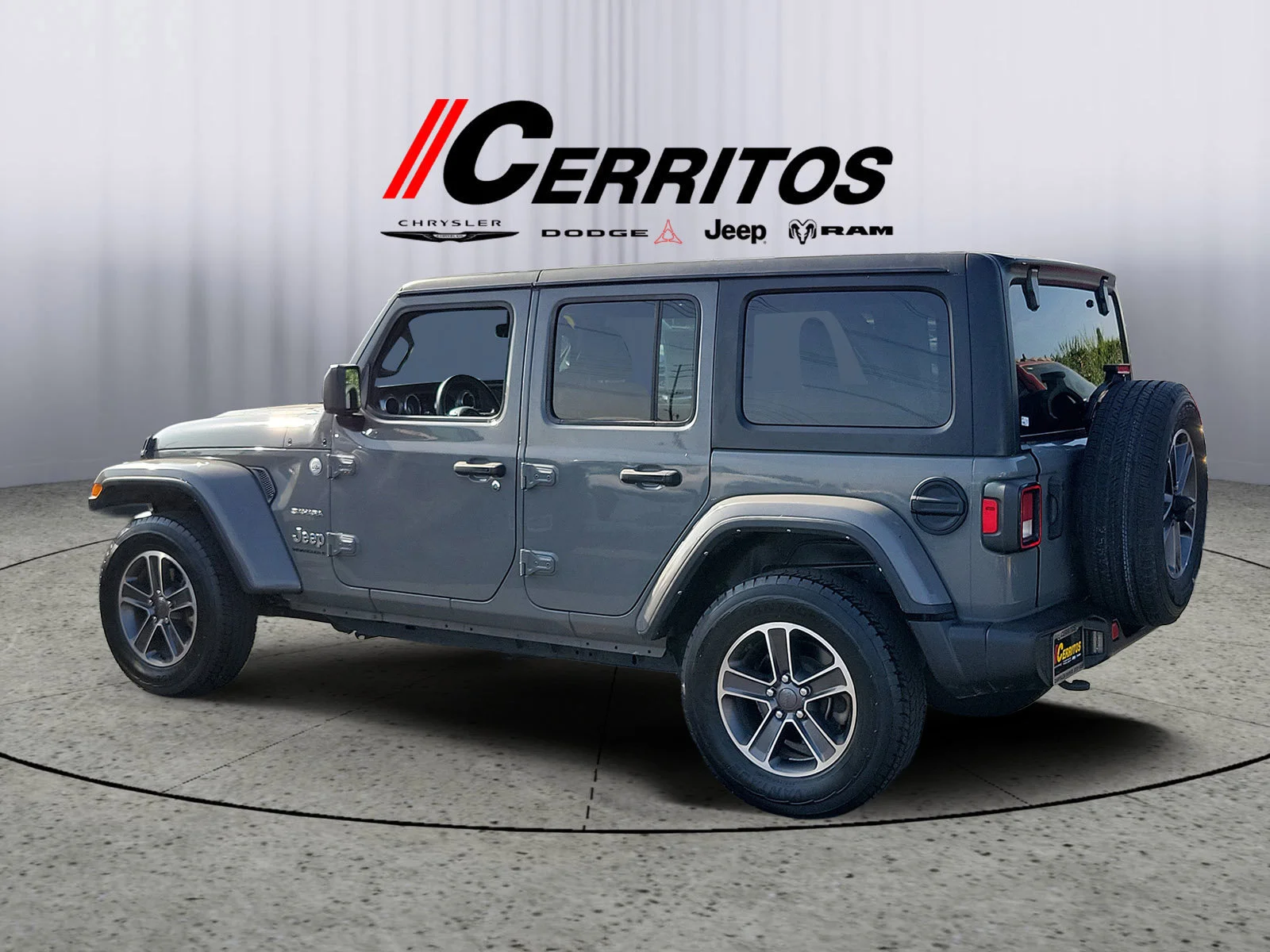 Used 2023 Gray Jeep Sahara image 2