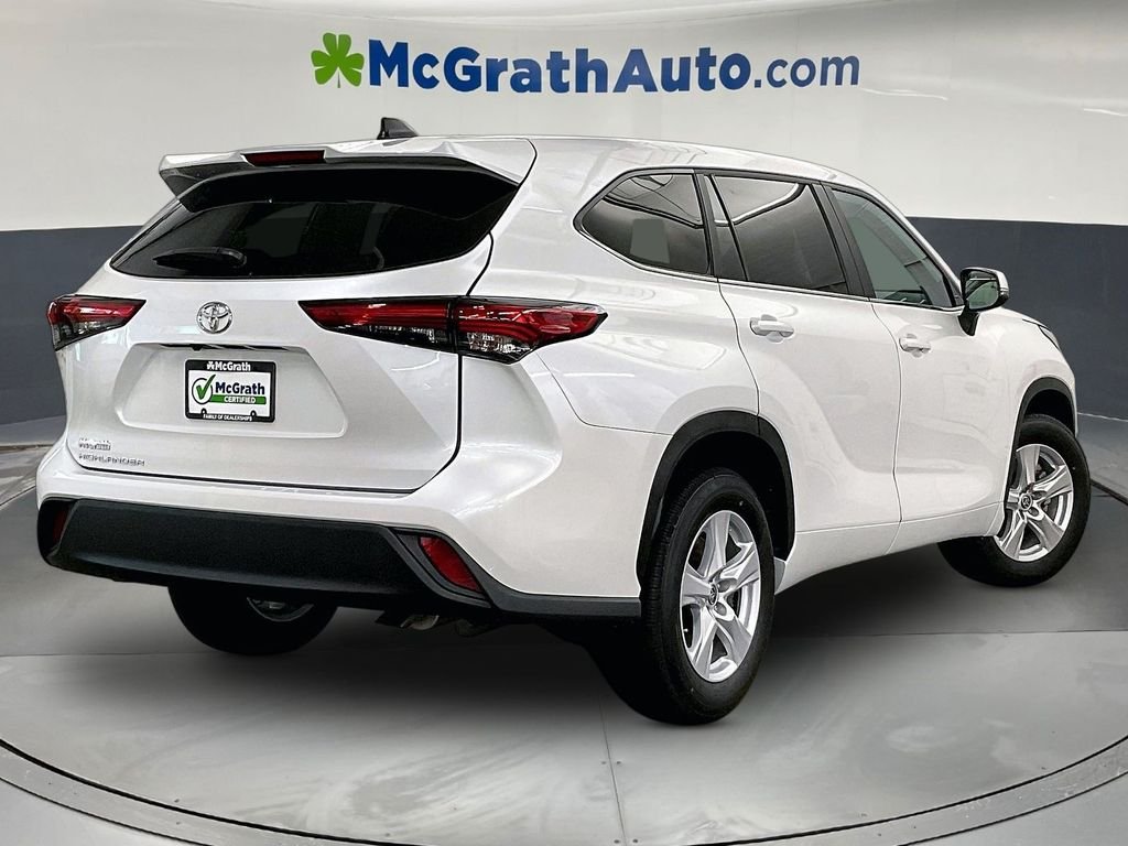 Used 2023 Beige Toyota L image 17