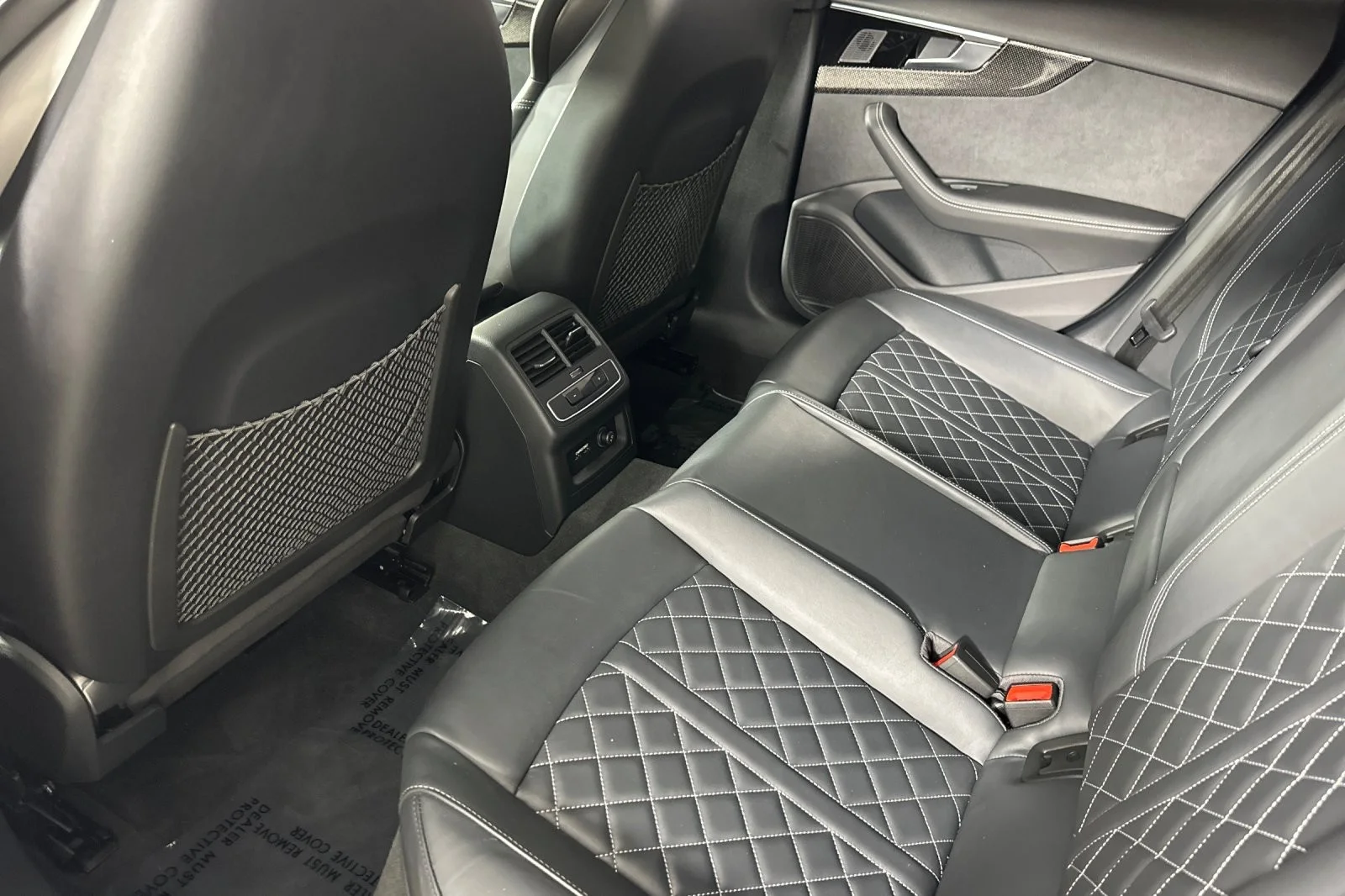 Used 2023 Daytona Gray Pearl Effect Audi Premium Plus 3.0 TFSI quattro image 11