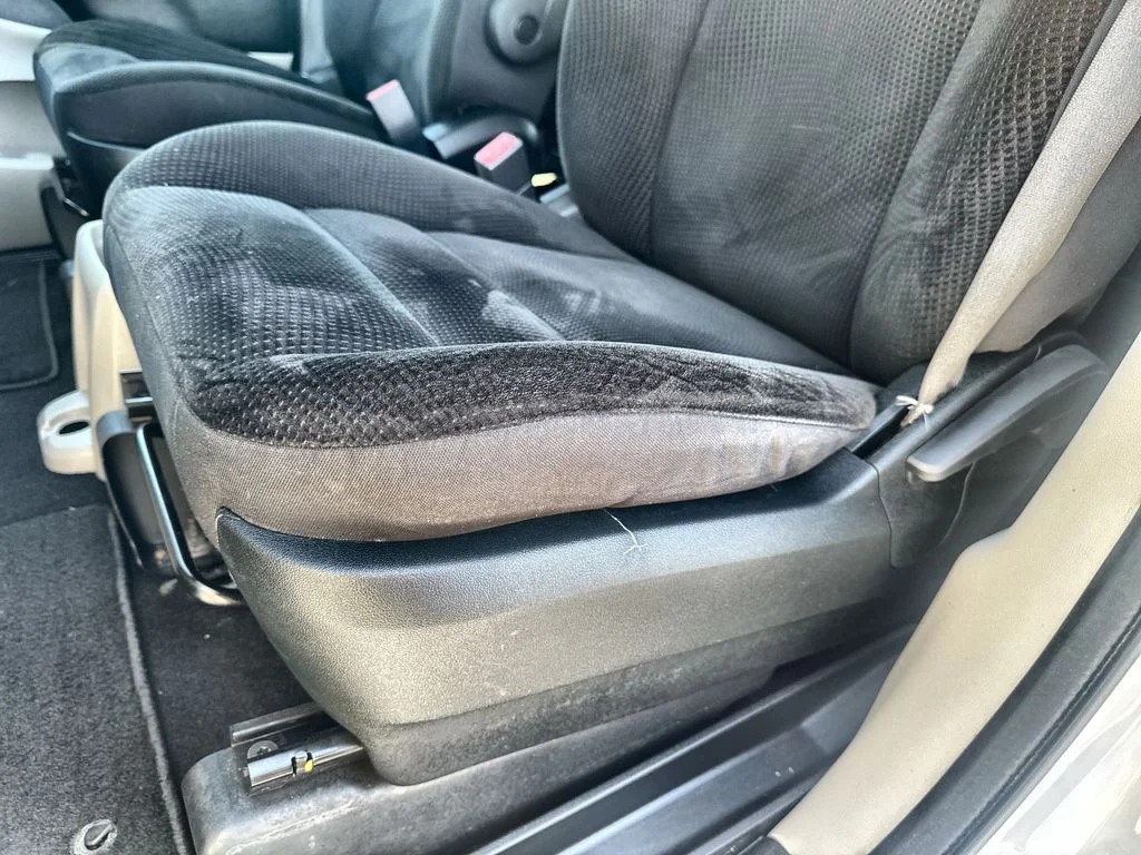 Used 2018 White Dodge SE image 12