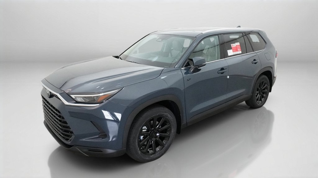 New 2026 Storm Cloud Toyota XLE image 31