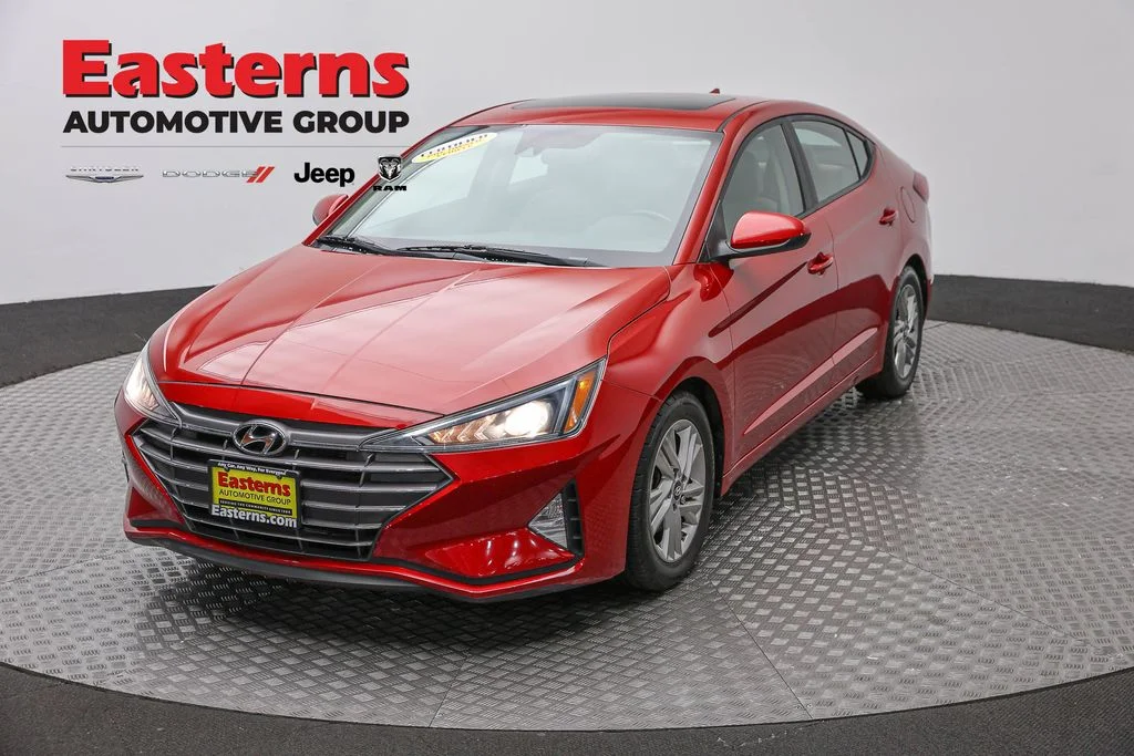 Used 2019 Red Hyundai Value Edition image 1