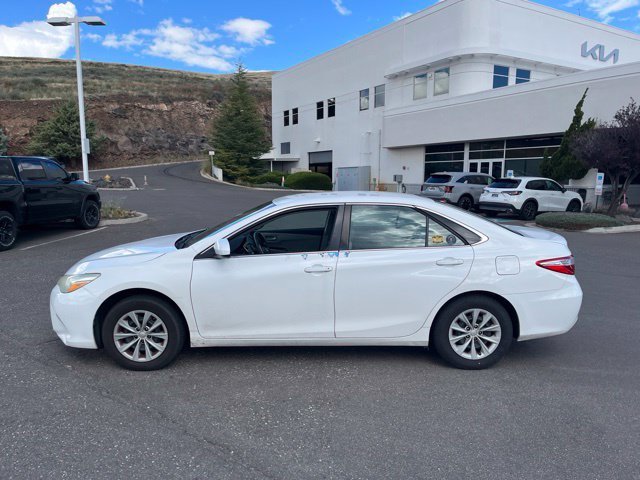 Used 2016 Super White Toyota LE image 12