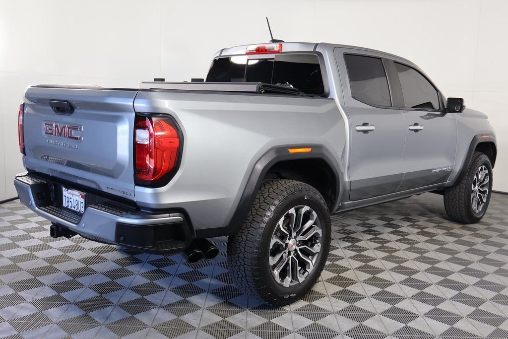 Used 2023 Silver GMC Denali image 4