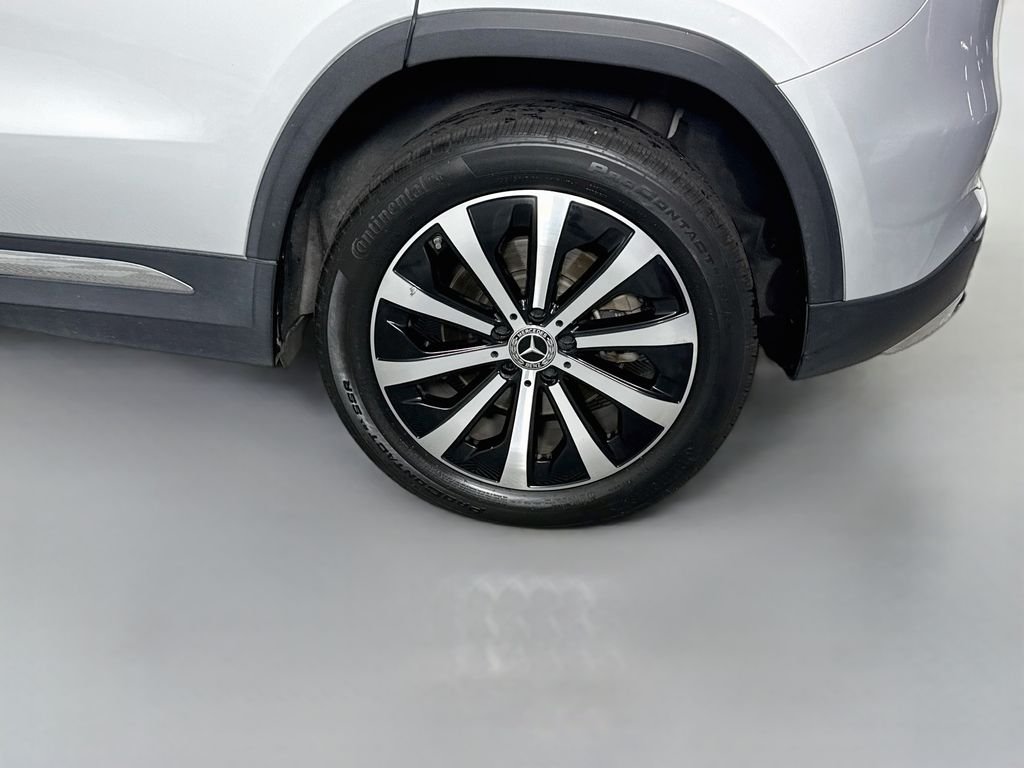 Used 2023 Silver Mercedes-Benz GLA 250 image 31