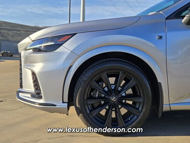 2024 Lexus RX Hybrid 500h - Photo 10