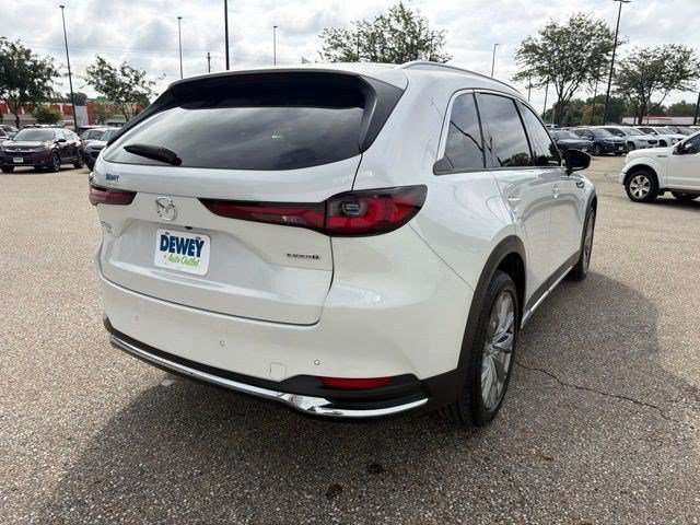 Used 2025 Rhodium White Premium Mazda Premium Plus Package image 5