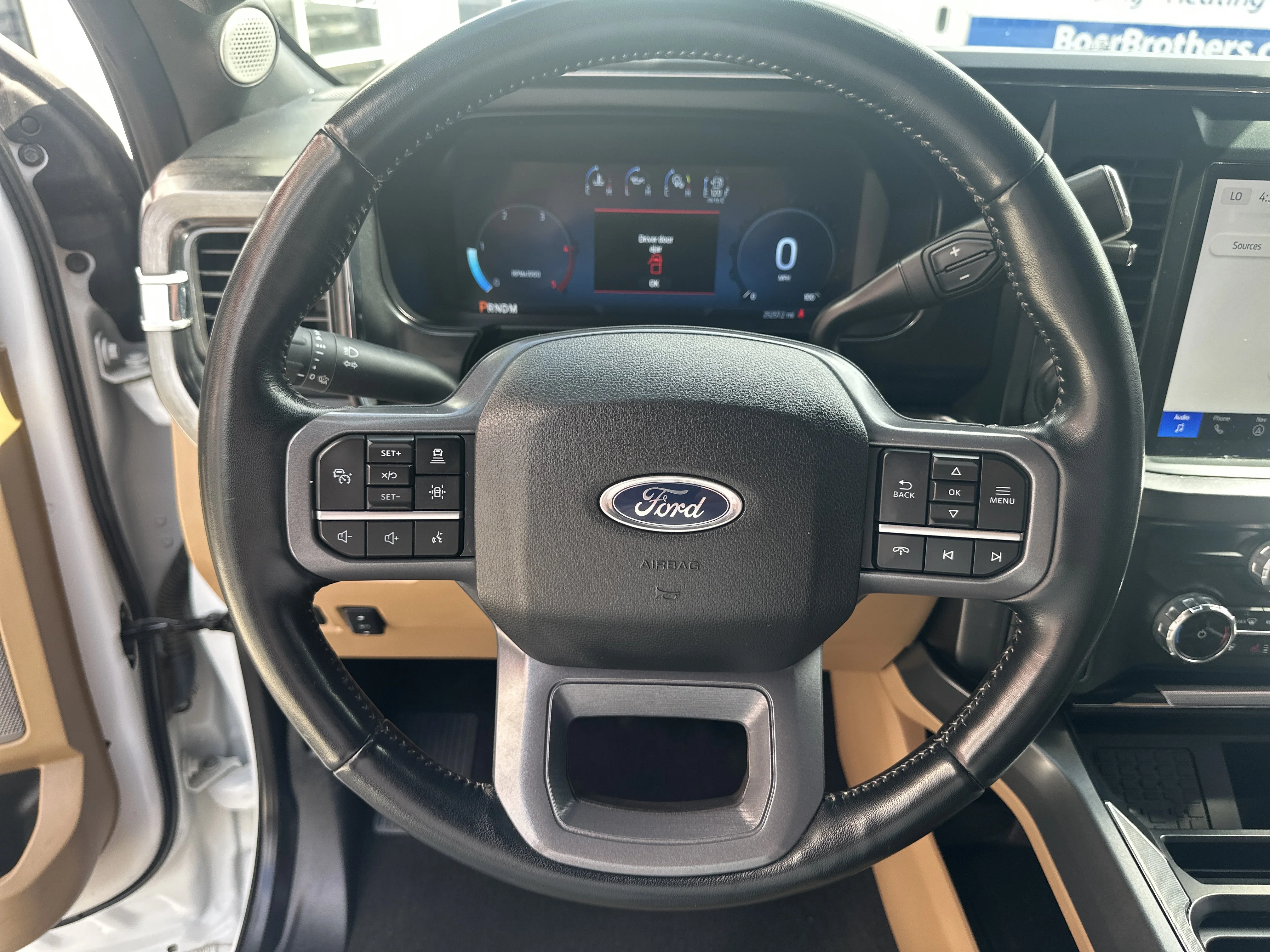Used 2023  Ford  image 17