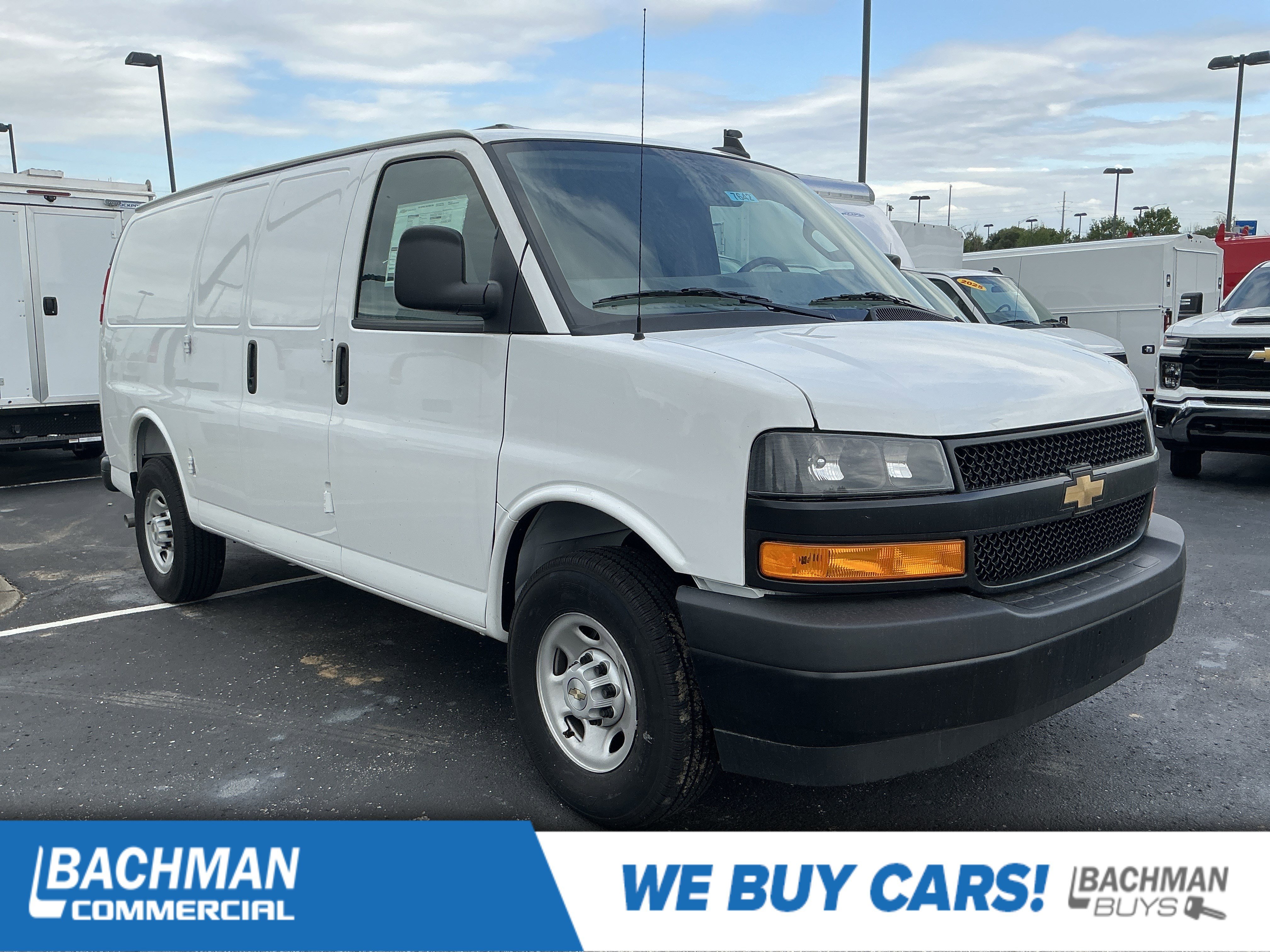 2025 Chevrolet Express 2500 Work Van HD's photo