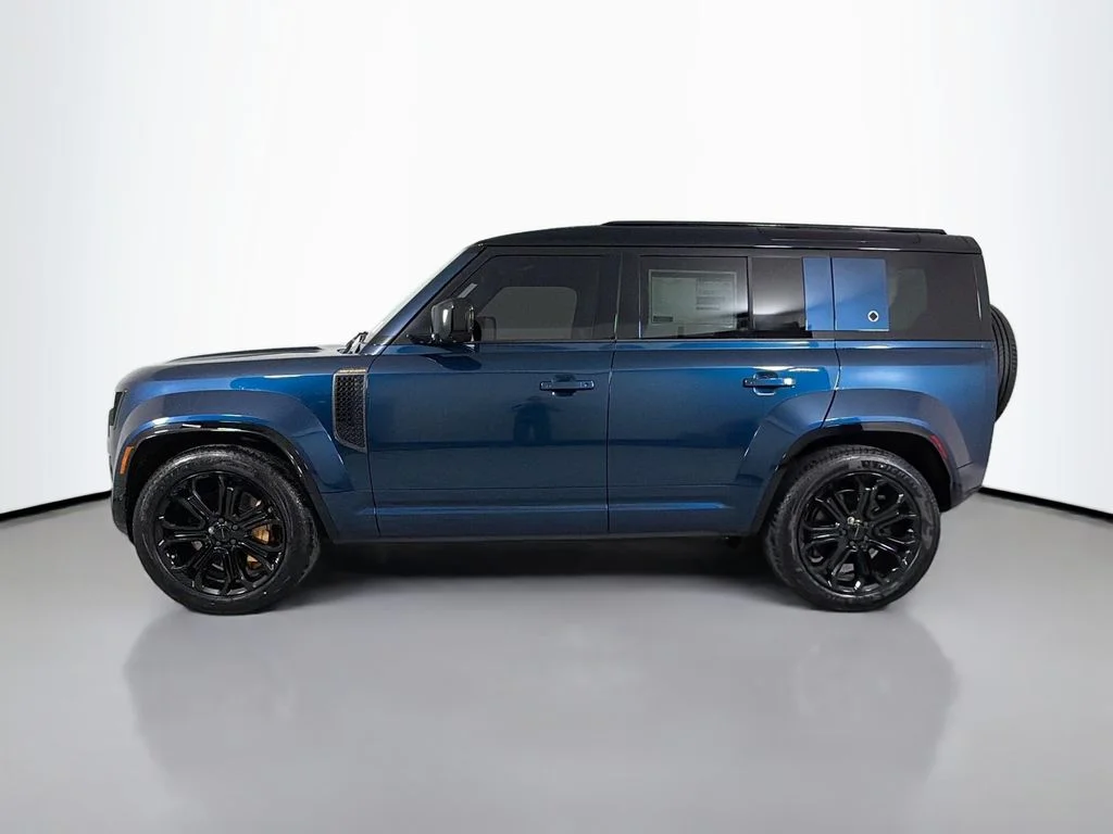 New 2026 Sargasso Blue Land Rover  OCTA image 8