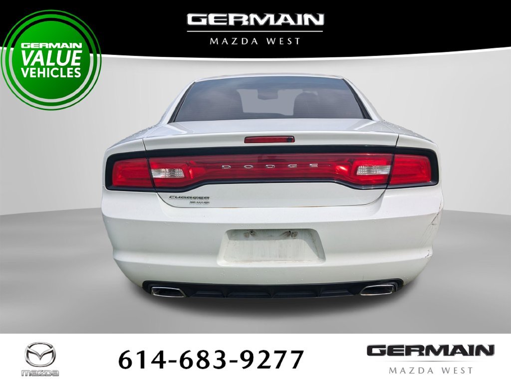 Used 2014 White Dodge SE image 8