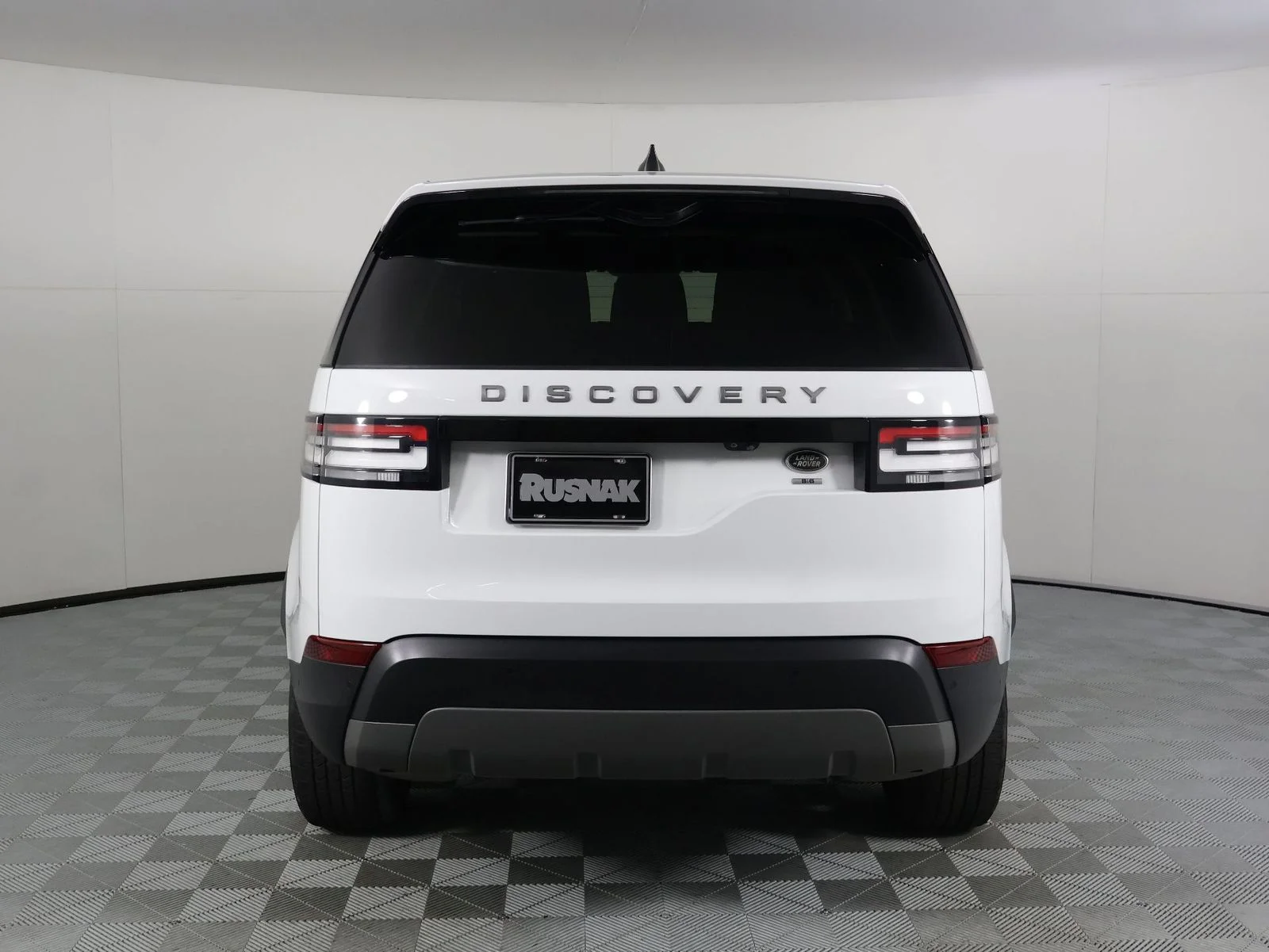 Used 2020 Fuji White Land Rover SE image 5