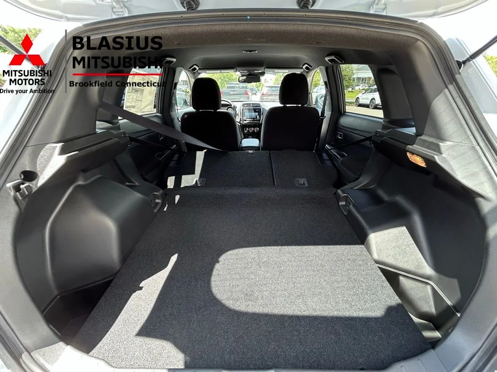 New 2025 White Mitsubishi 2.0 Trail Edition image 90