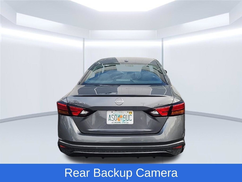 Used 2025 Gray Nissan 2.5 SV image 5