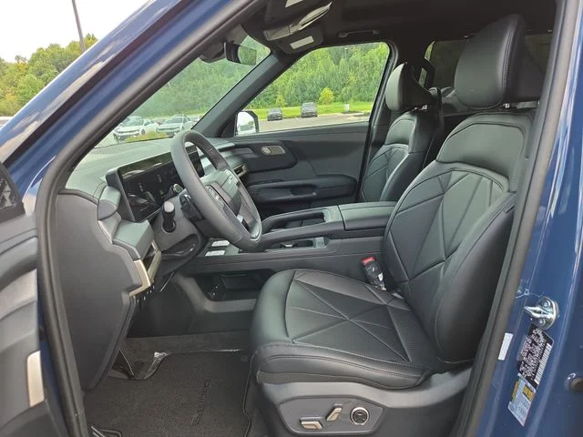 New 2027 Midnight Lake Blue Kia EX image 5