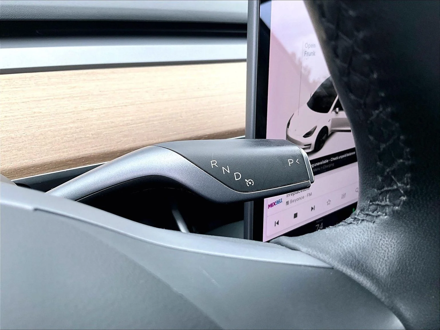 Used 2019 White Tesla Standard Range Plus image 15