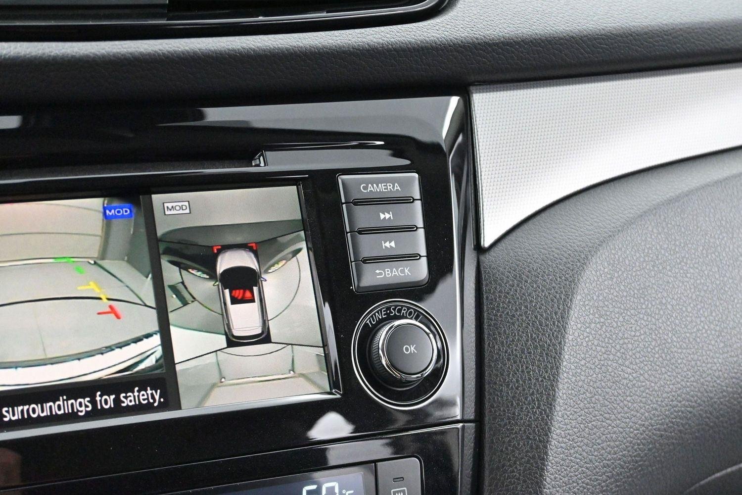Used 2020 Magnetic Black Pearl Nissan SV image 24