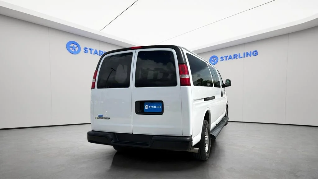 Used 2023 Summit White Chevrolet 1LS image 8