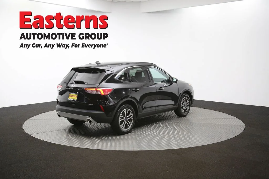 Used 2021 Black Ford SEL image 40