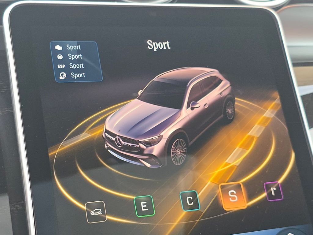 New 2027 Graphite Grey Metallic Mercedes-Benz GLC 300 image 34