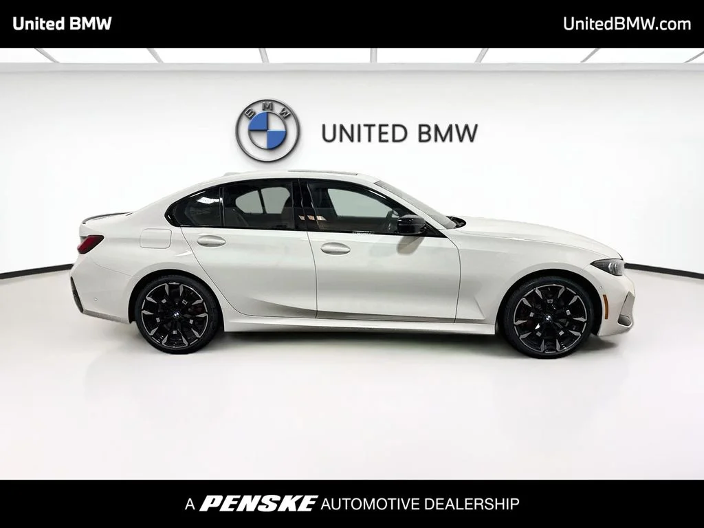 New 2026 Alpine White BMW 330i image 4