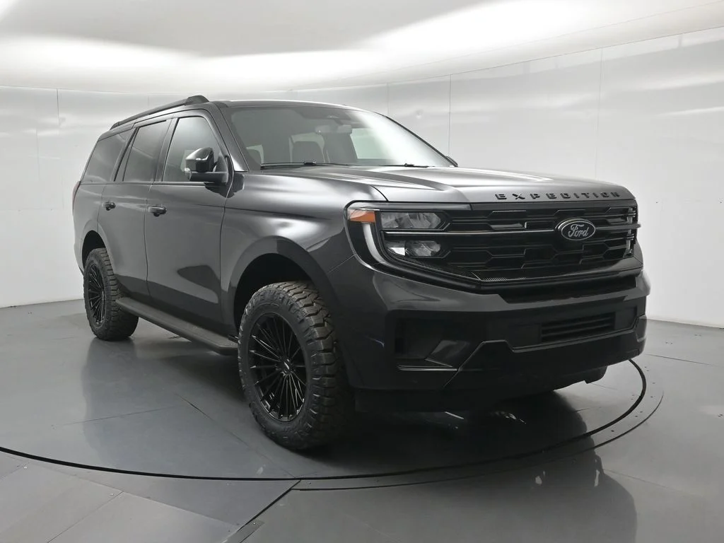 New 2026 Dark Matter Gray Metallic Ford Platinum image 52