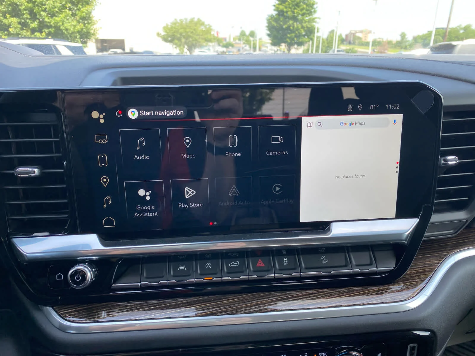 New 2026 Summit White GMC SLE image 13