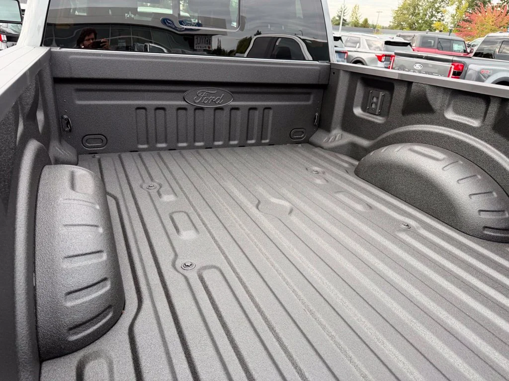 New 2027 Carbonized Gray Metallic Ford F-250® XLT image 10