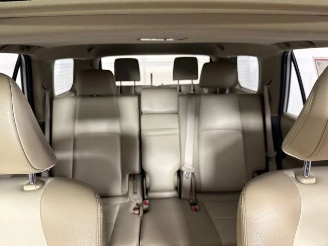 Used 2018 Super White Toyota SR5 Premium image 14