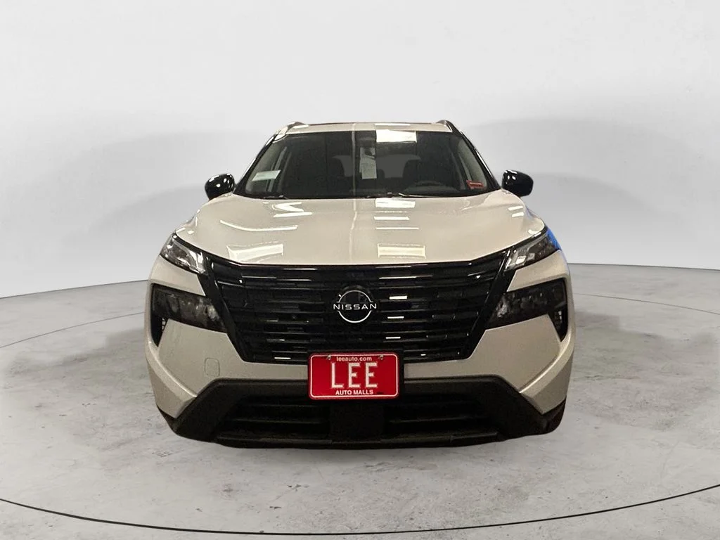 New 2026 Everest White Pearl Tricoat Nissan Dark Armor image 8