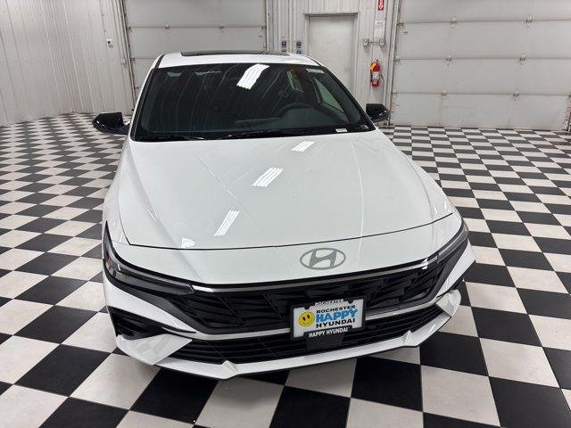 New 2026 White Hyundai SEL Sport Premium image 2