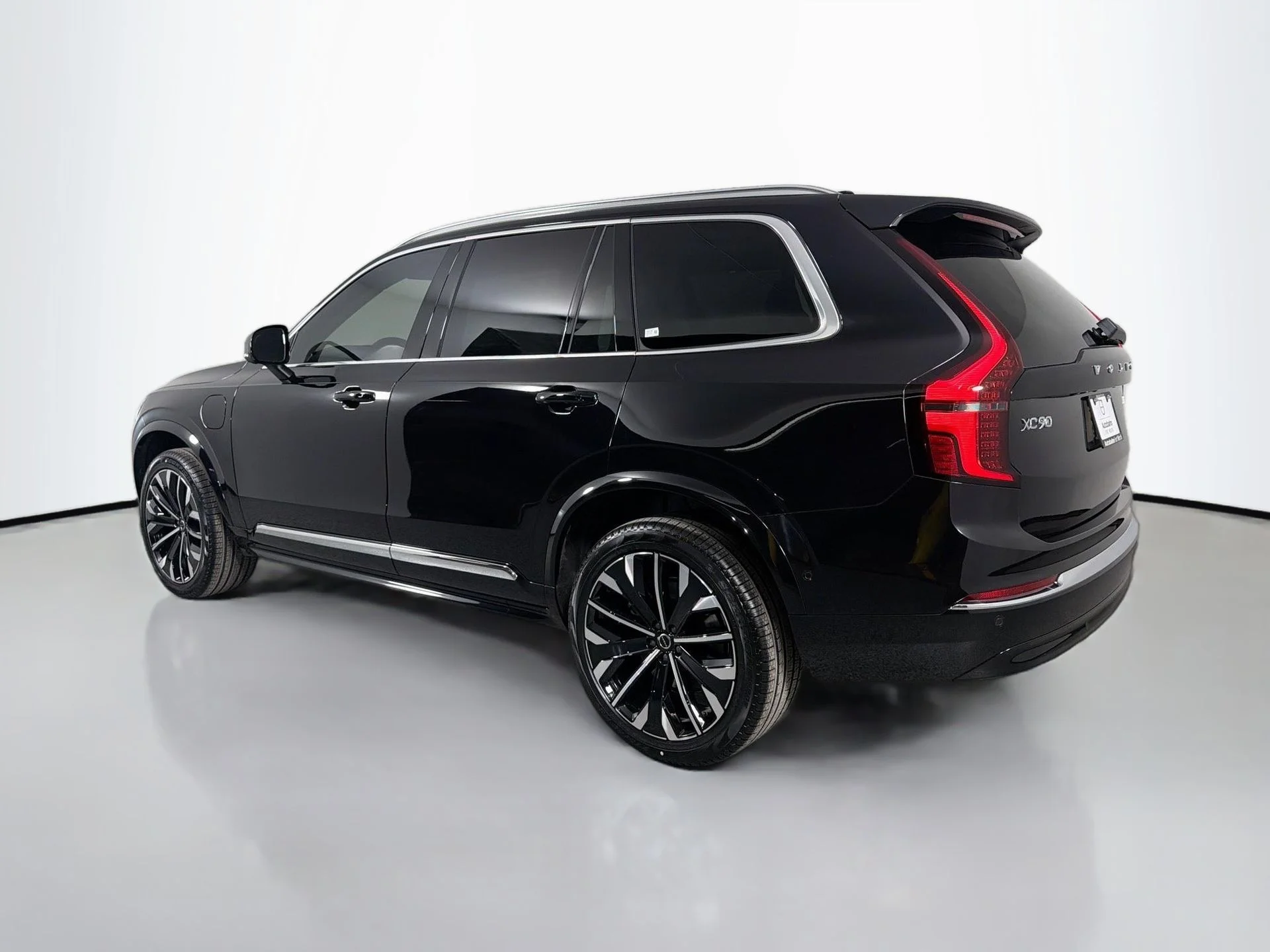 New 2026 Onyx Black Volvo Ultra image 7