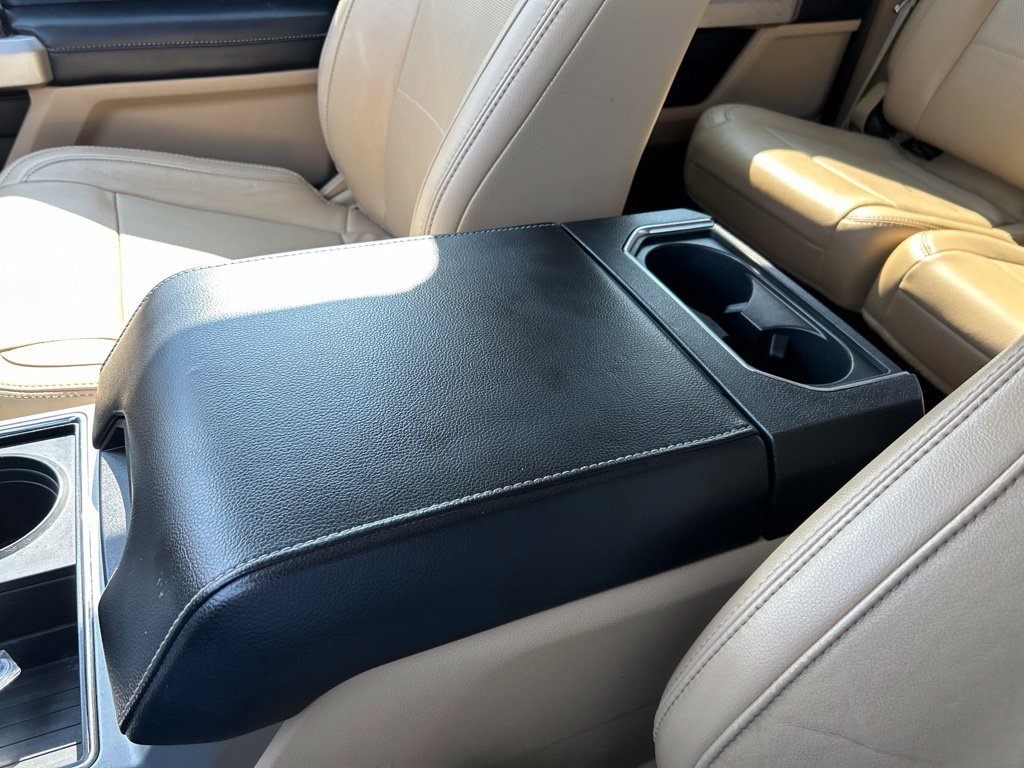 Used 2019 Oxford White Ford Lariat image 32