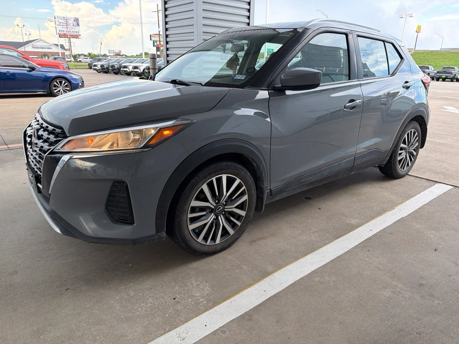 2022 Nissan Kicks SV