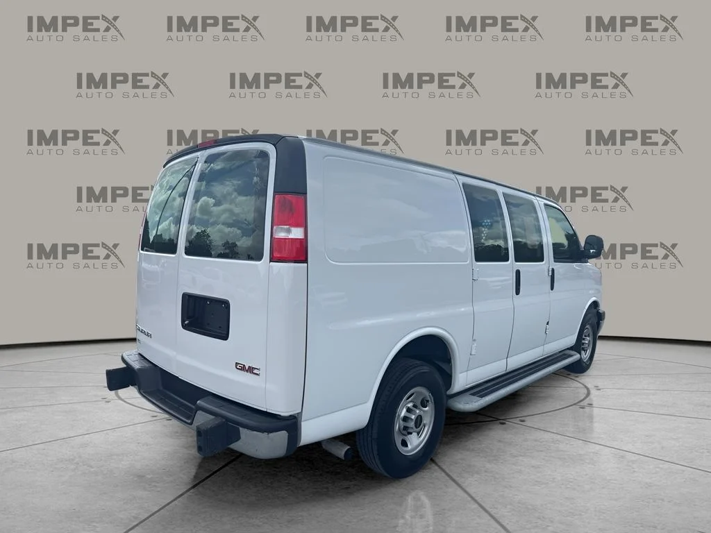 Used 2024 White GMC Work Van image 5
