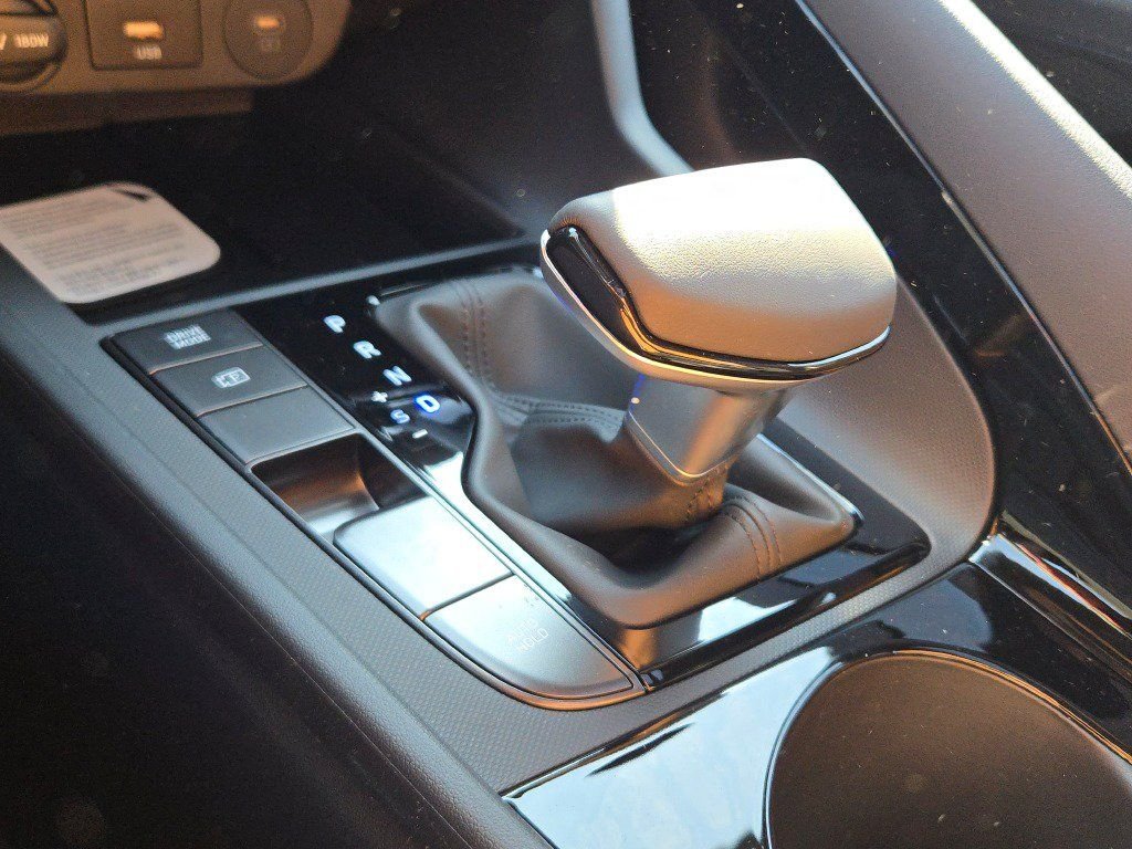 New 2026 White Hyundai SEL Sport image 24