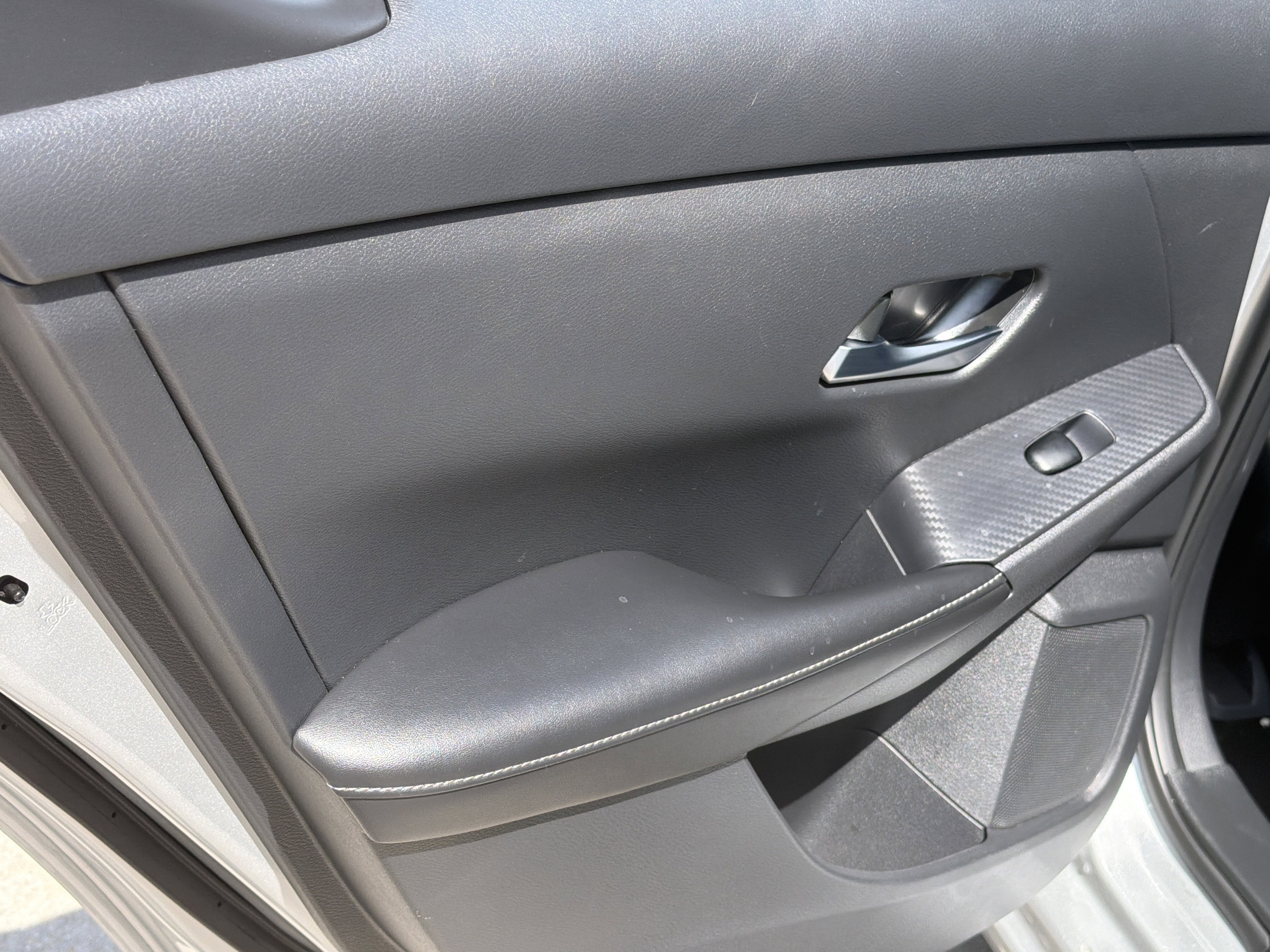 Used 2023 Brilliant Silver Metallic Nissan S image 22