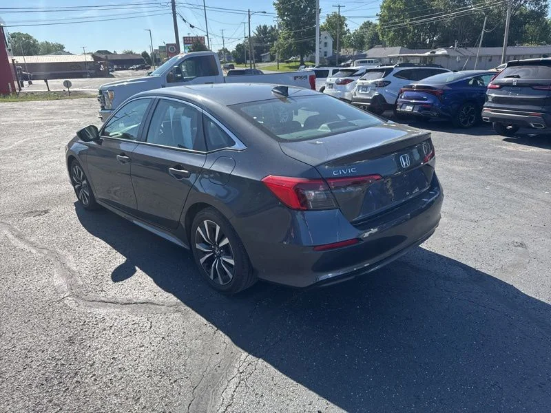 Used 2024  Honda EX image 5