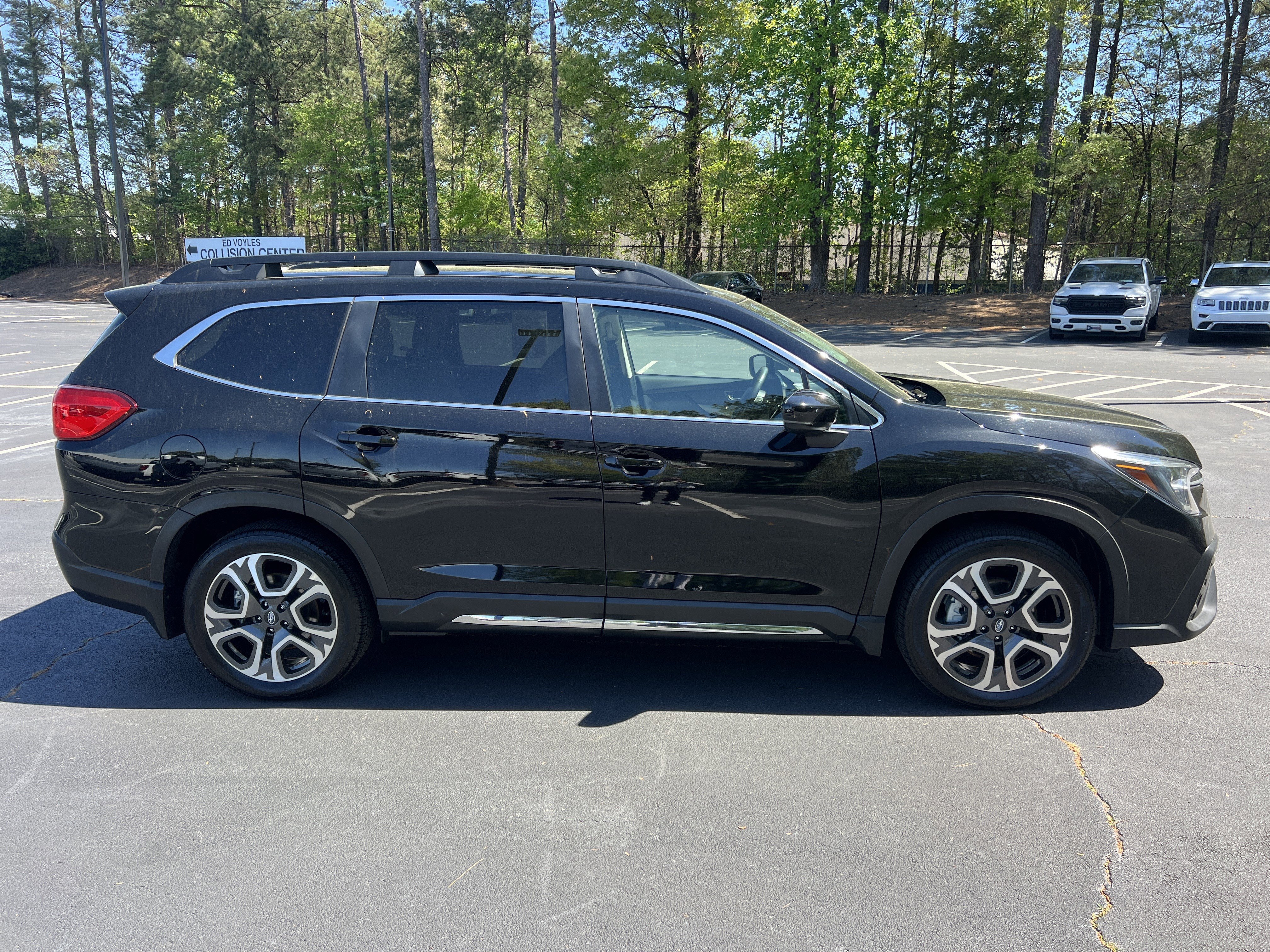 Used 2024 Crystal Black Pearl Subaru Limited image 9